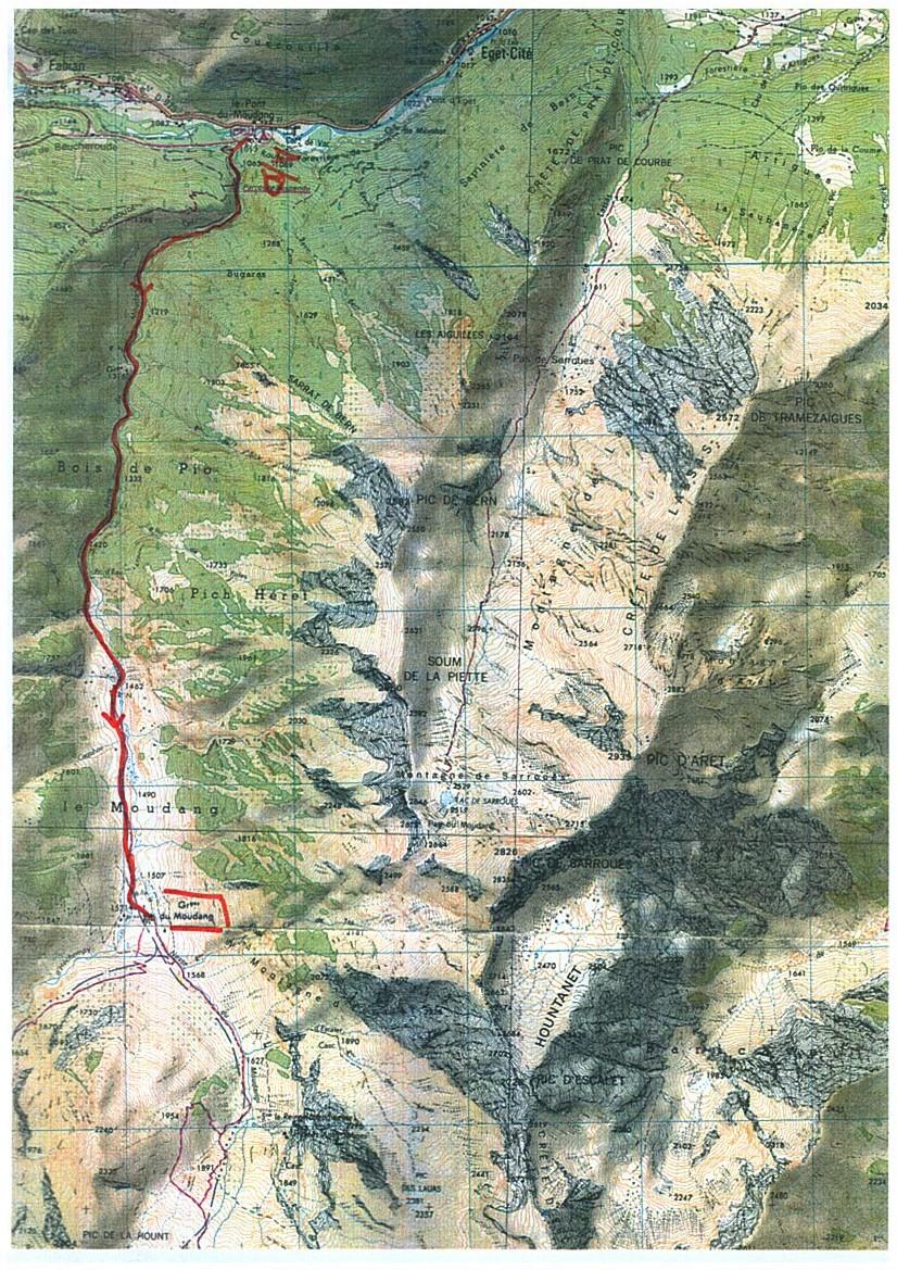 Les granges du moudang depuis le pont du mondang